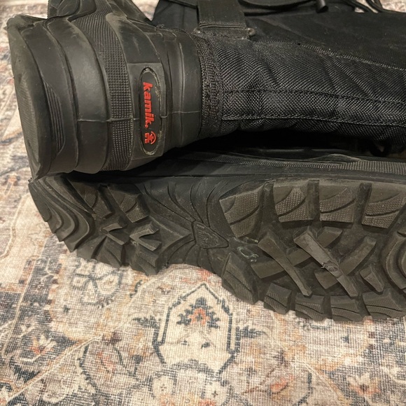 Kamik winter boots 7.5 - Picture 3 of 5